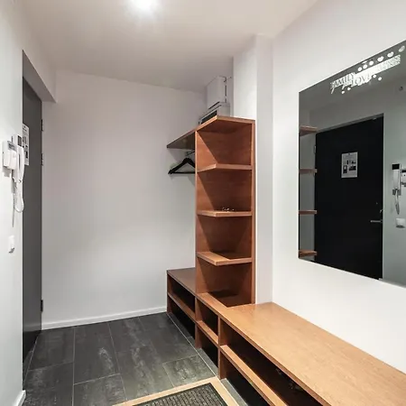 Airhome - Raekoja Plats